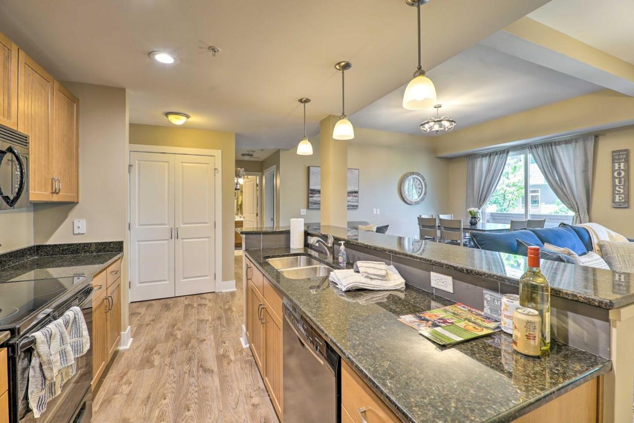 Grand Haven Condo - Walk To Nearby Hot Spots! Экстерьер фото